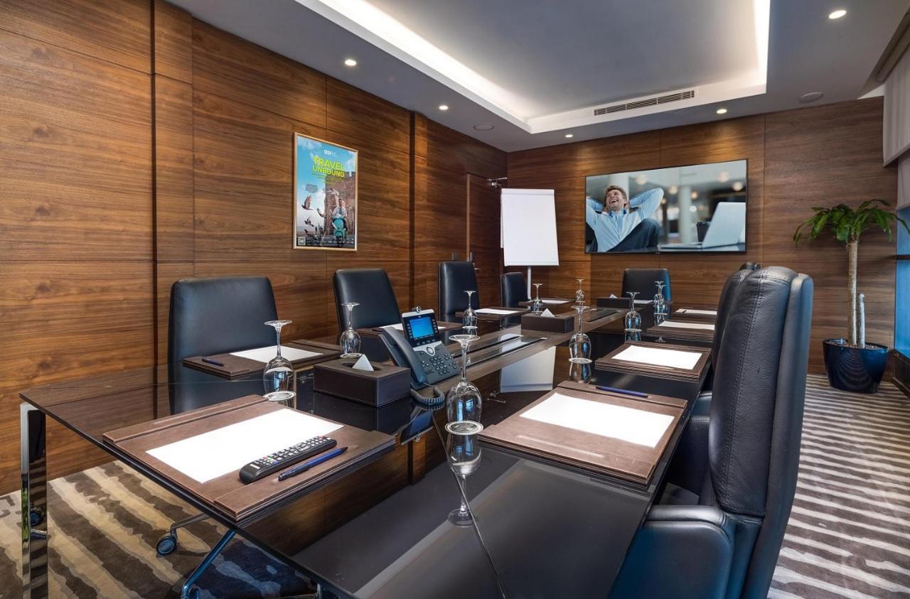 דירות Ascott Corniche אל חובר מראה חיצוני תמונה